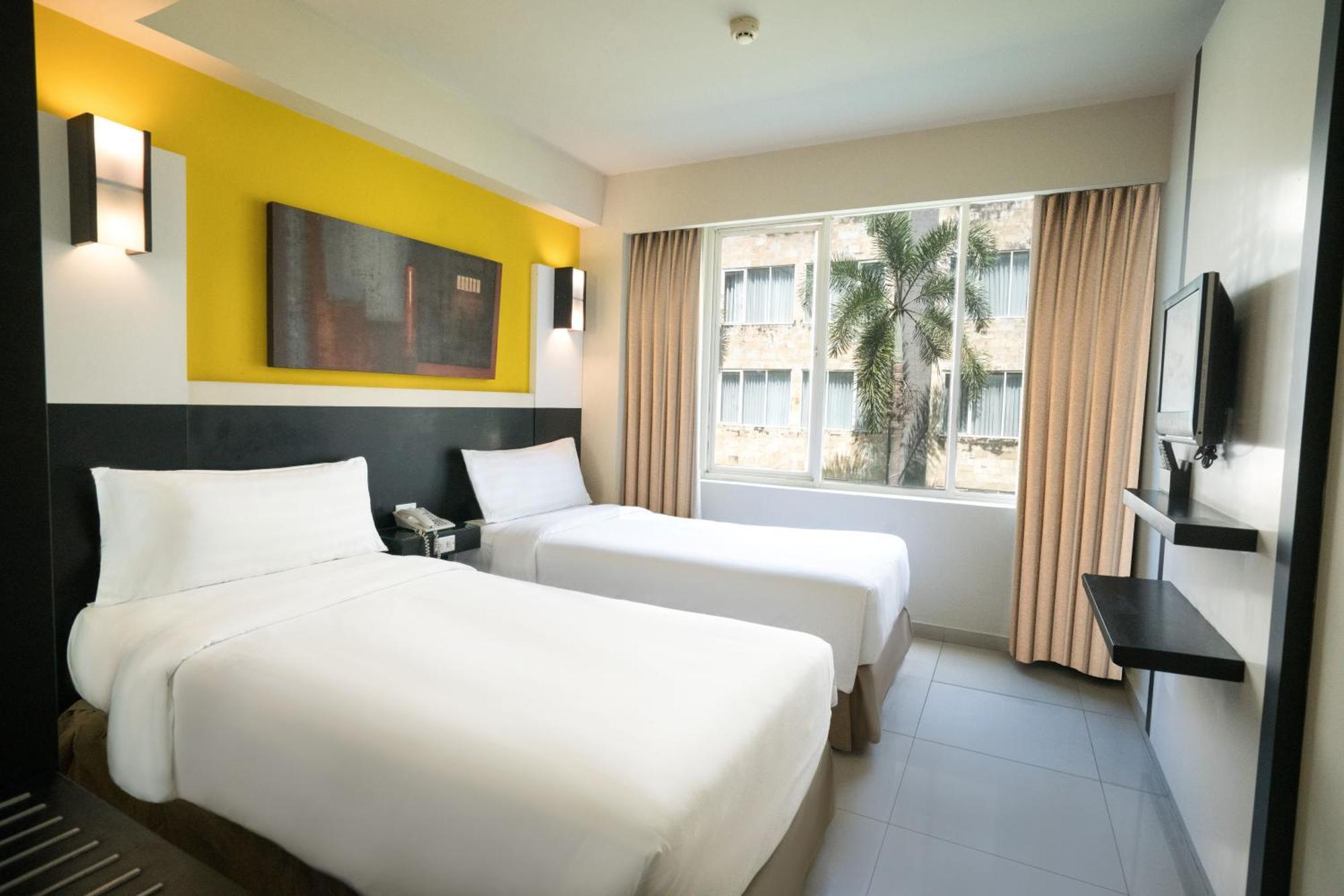 Aston Denpasar Hotel & Convention Exterior foto